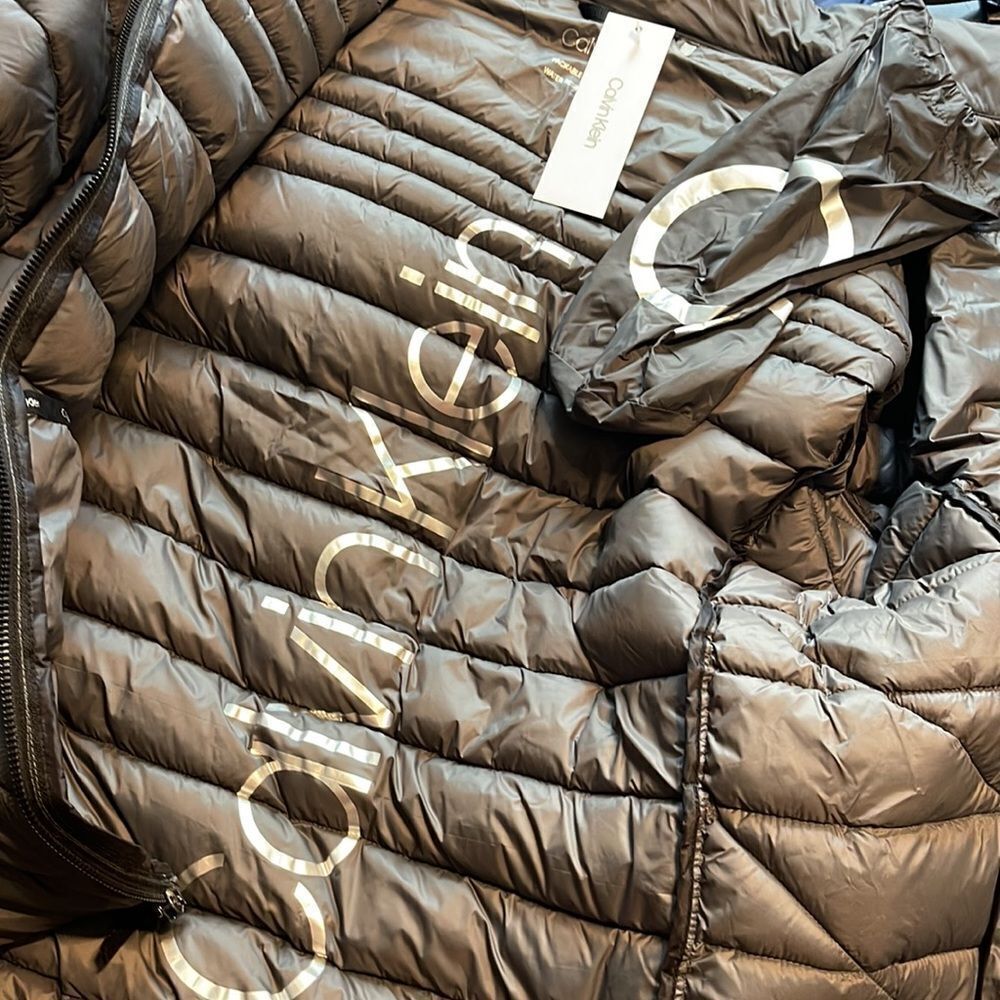 Calvin Klein Packable Water Resistant Jacket NEW - Picture 6 of 7